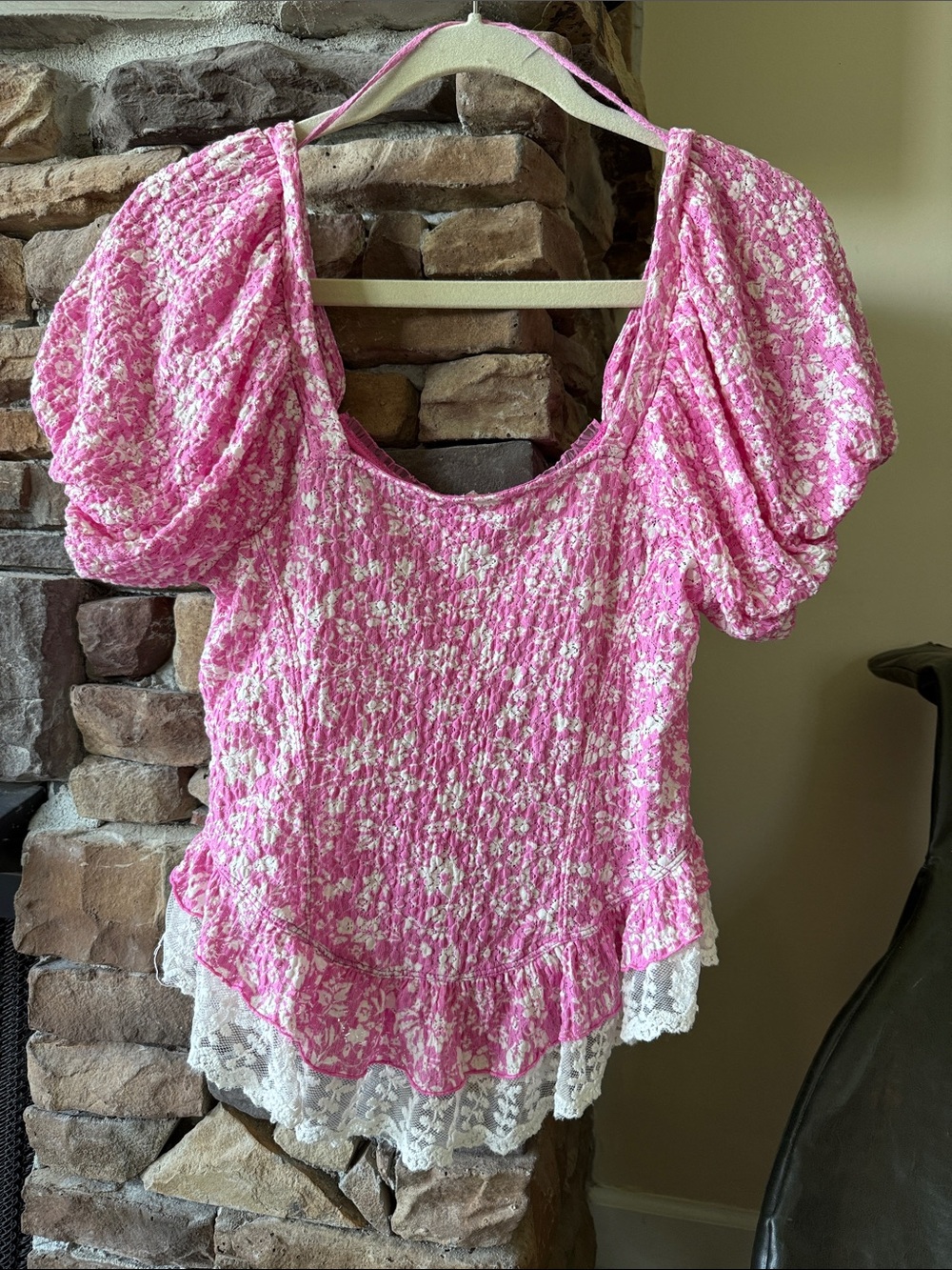 OTTO Pink Puff-Sleeve Floral Lace-Hem Blouse - Picture 6 of 6